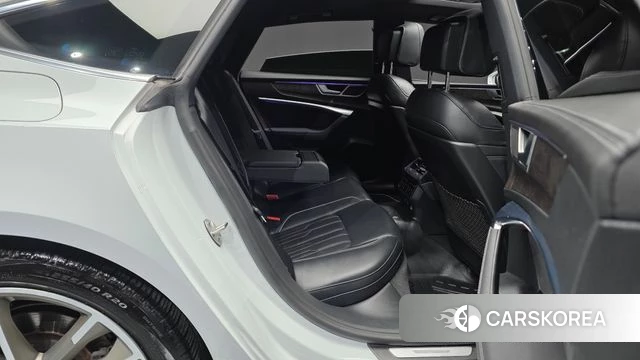 Audi A7 (4K) 2021 Белый из Кореи, фото 2