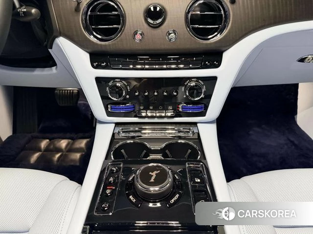 Rolls-Royce Ghost 2nd Generation 2026 Белый из Кореи, фото 2