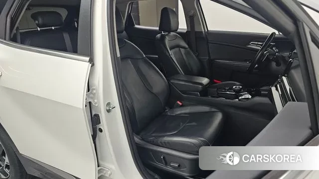 Kia Sportage 5th Generation 2021 Белый из Кореи, фото 2