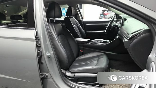 Hyundai Sonata (DN8) 2022 Серебристо-серый из Кореи, фото 2