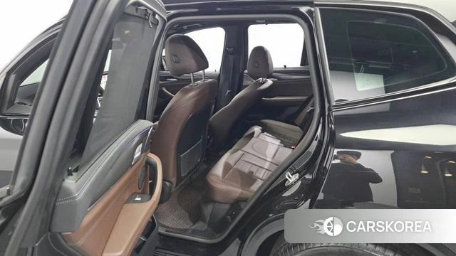 BMW X3 (G01) 2024 Черный из Кореи, фото 2