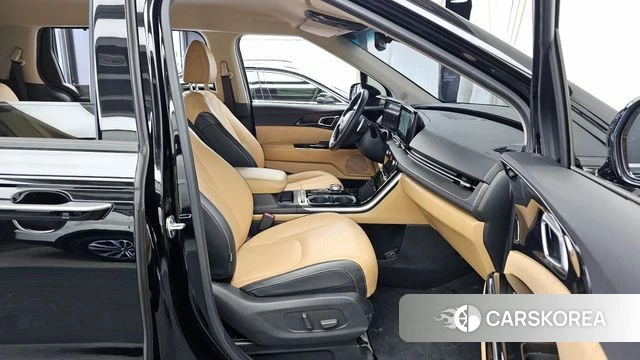 Kia Carnival 4th generation 2021 Черный из Кореи, фото 2