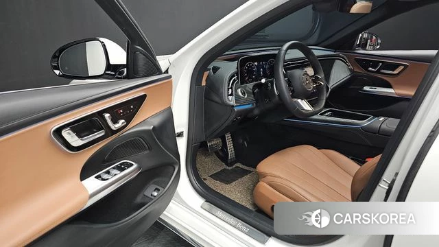 Mercedes-Benz E-Class W214 2025 Белый из Кореи, фото 2