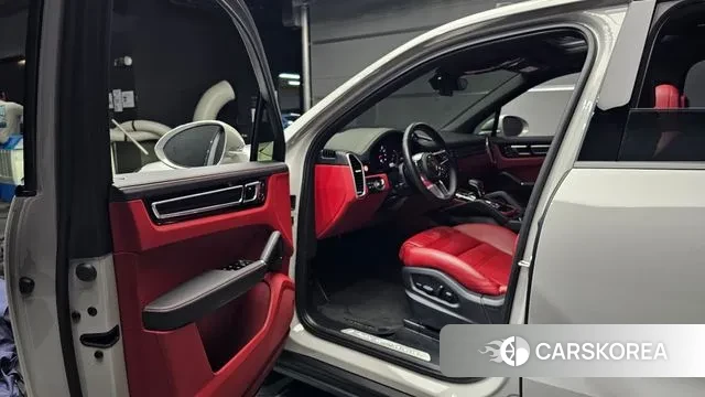 Porsche Cayenne (PO536) 2023 Серебристо-серый из Кореи, фото 2