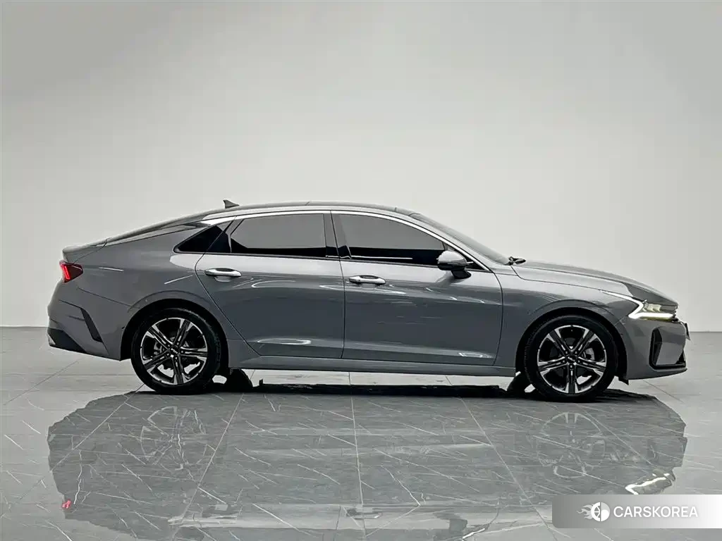 Kia K5 2023 Silver/gray из Китая, фото 2