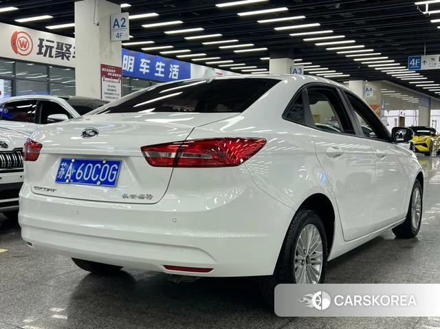 Ford Forrest 2018 Белый из Китая, фото 2