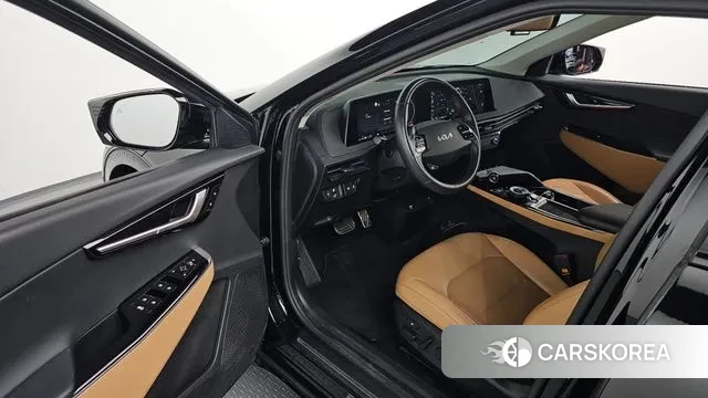 Kia EV6 2022 Черный из Кореи, фото 2