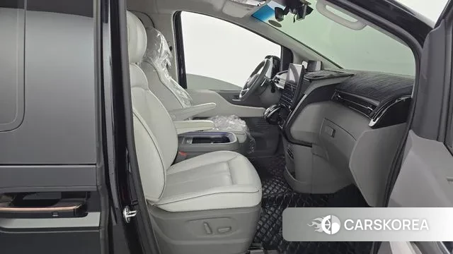 Hyundai Staria 2021 Черный из Кореи, фото 2