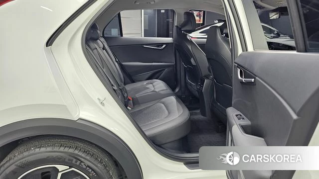 Kia Di Ol Nu Niro 2022 Белый из Кореи, фото 2