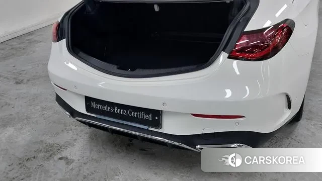 Mercedes-Benz CLE-Class C236 2024 Белый из Кореи, фото 2