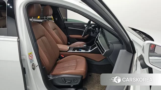 Audi A6 (C8) 2021 Белый из Кореи, фото 2