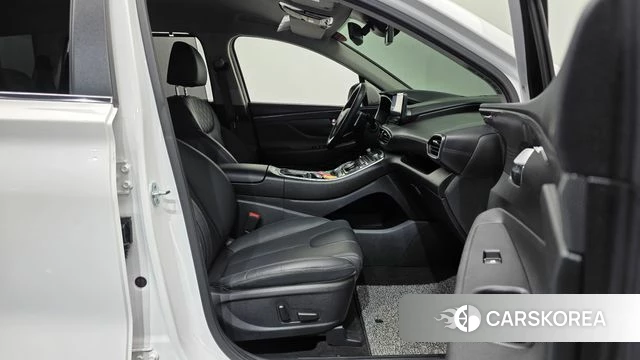 Hyundai The New Santa Fe 2022 Белый из Кореи, фото 2