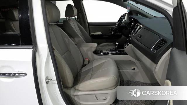 Kia The New Carnival 2018 Белый из Кореи, фото 2