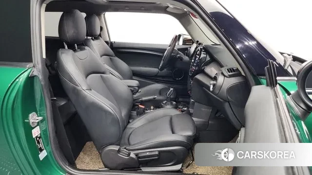 Mini Cooper 2021 Светло-зеленый из Кореи, фото 2