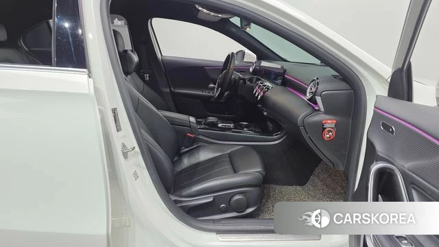 Mercedes-Benz A-Class W177 2021 Белый из Кореи, фото 2
