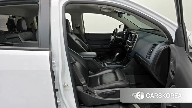 Chevrolet (GM Daewoo) Real New Colorado 2022 Белый из Кореи, фото 2