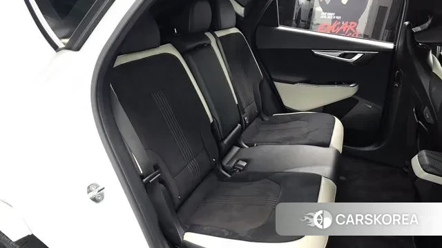 Kia EV6 2022 Белый из Кореи, фото 2