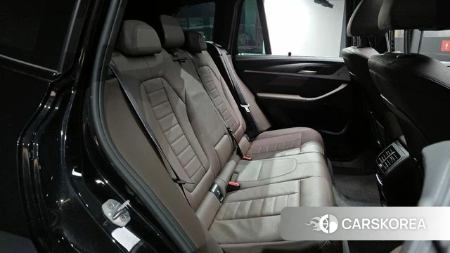 BMW X3 (G01) 2024 Черный из Кореи, фото 2