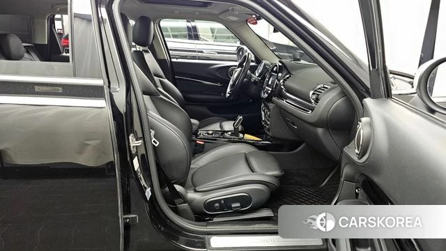 Mini Cooper Clubman 2019 Черный из Кореи, фото 2