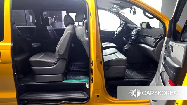 Hyundai The New Grand Starex 2019 Желтый из Кореи, фото 2