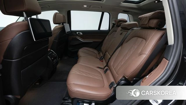 BMW X7 (G07) 2022 Черный из Кореи, фото 2