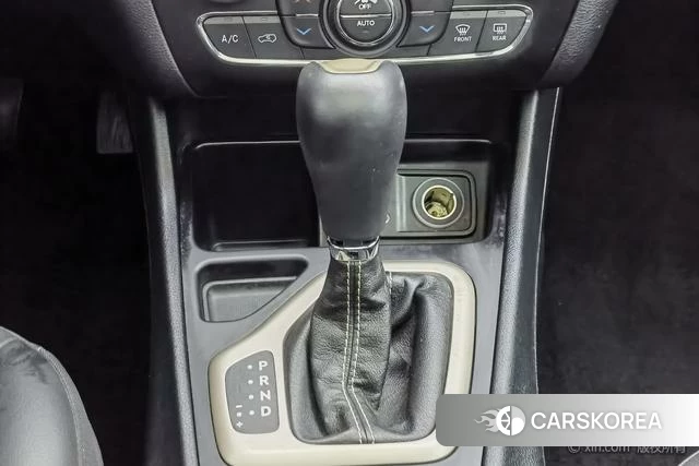 Jeep Free light 2019 Белый из Китая, фото 2