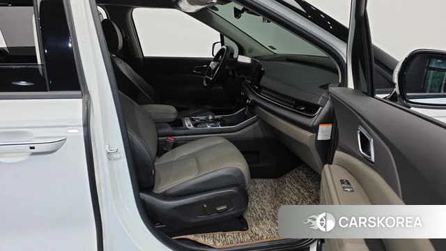 Kia The New Carnival 4th Generation 2025 Белый из Кореи, фото 2