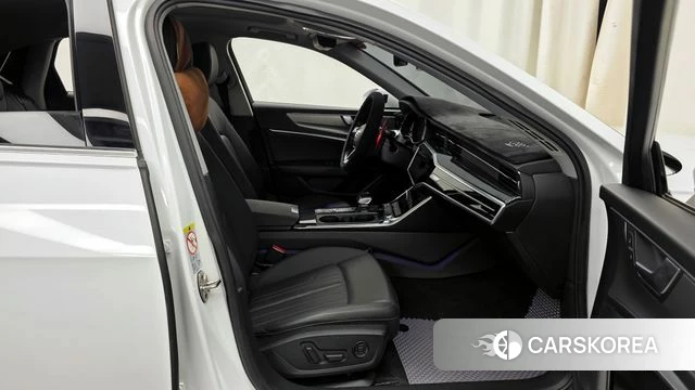 Audi A6 (C8) 2020 Белый из Кореи, фото 2