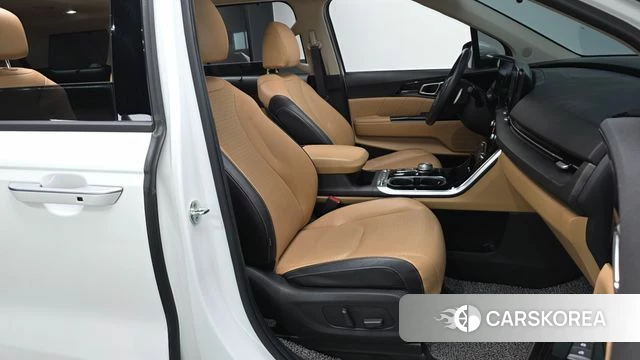 Kia Carnival 4th generation 2022 Белый из Кореи, фото 2