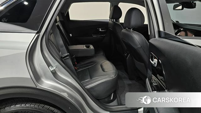 Kia Niro EV 2021 Серебряный из Кореи, фото 2