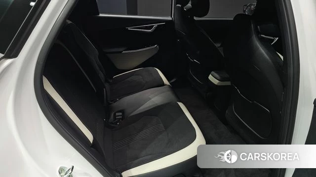 Kia EV6 2022 Белый из Кореи, фото 2