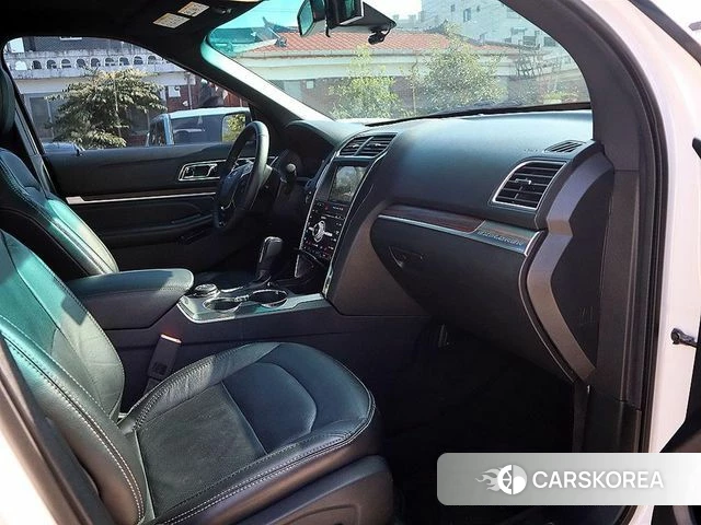 Ford Explorer 2018 Белый из Кореи, фото 2