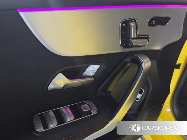 Mercedes-Benz CLA-Class C118 2020 Желтый из Кореи, фото 2