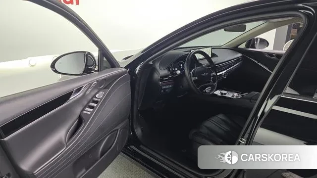 Genesis G80 (RG3) 2023 Черный из Кореи, фото 2