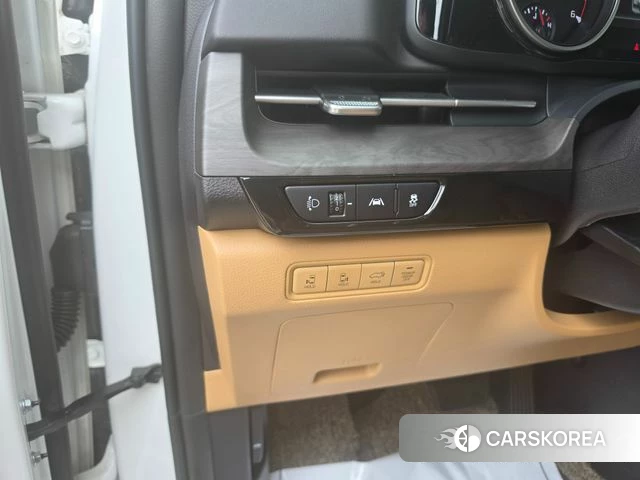 Kia Carnival 4th generation 2023 Белый из Кореи, фото 2