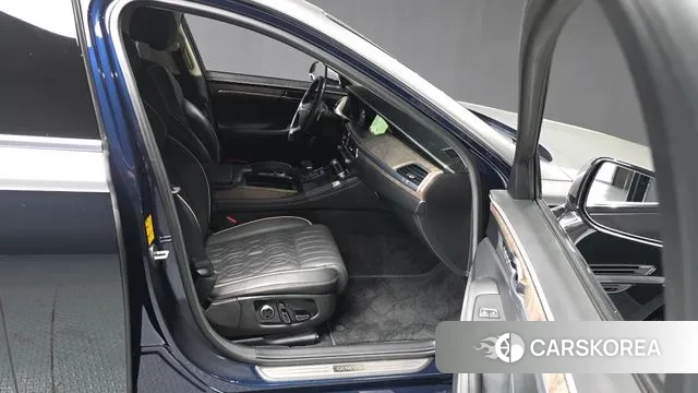 Genesis G90 2019 Серебряный двухцветный из Кореи, фото 2