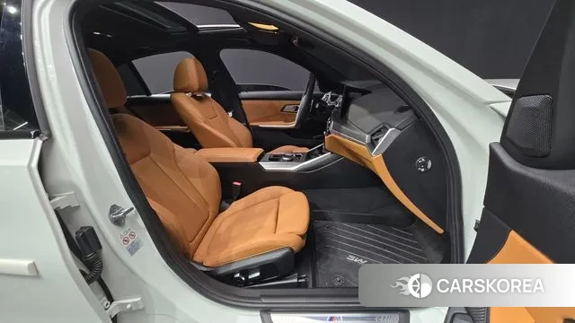 BMW 3 Series (G20) 2023 Белый из Кореи, фото 2