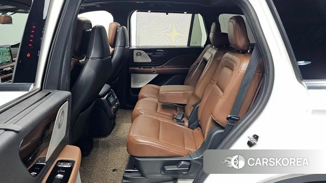 Lincoln Aviator 2nd generation 2021 Белый из Кореи, фото 2