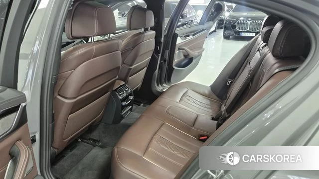 BMW 5 Series (G30) 2022 Серый из Кореи, фото 2