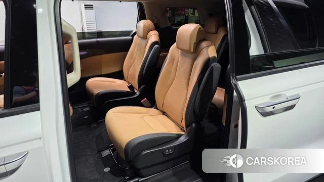 Kia Carnival 4th generation 2023 Белый из Кореи, фото 2