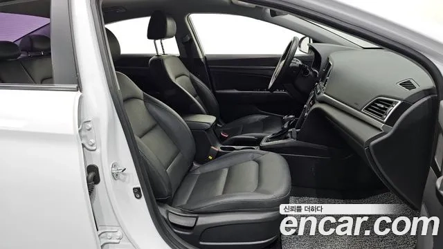 Hyundai Avante AD 2018 Белый из Кореи, фото 2