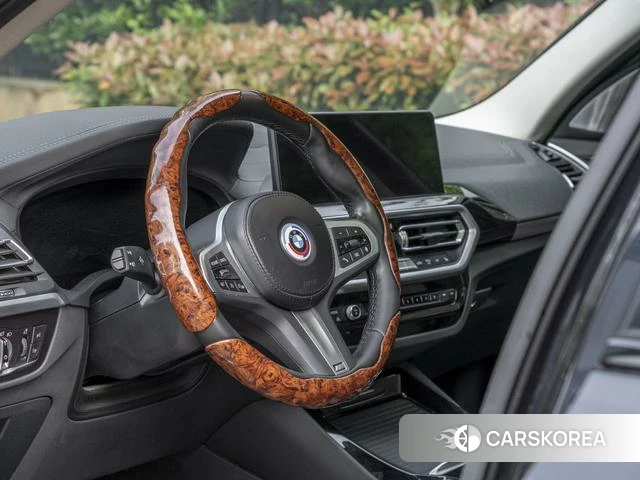 BMW X3 2022 Черный из Китая, фото 2
