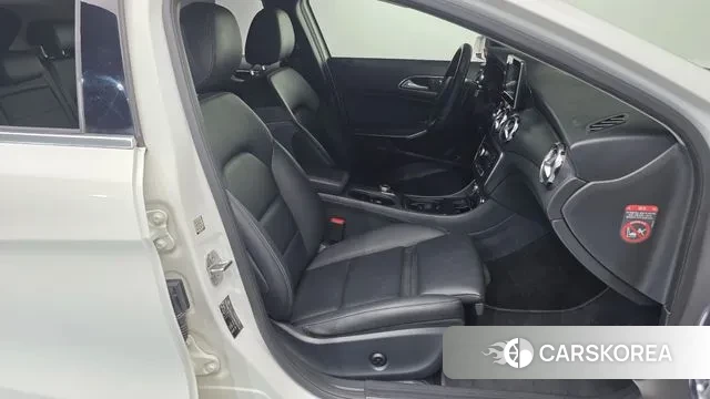 Mercedes-Benz GLA-Class X156 2019 Белый из Кореи, фото 2