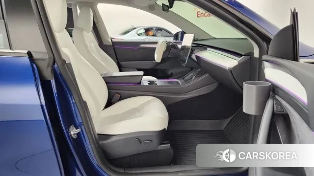 Tesla Model Y 2024 Синий из Кореи, фото 2