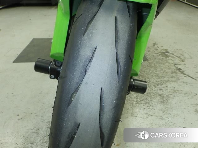 Проданный Kawasaki ZX-10R NINJA ABS 2023 из Японии, фото 4