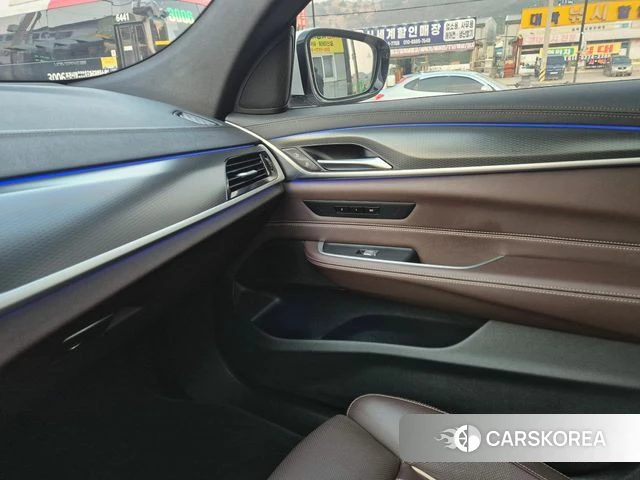BMW 6 Series GT (G32) 2022 Белый из Кореи, фото 2