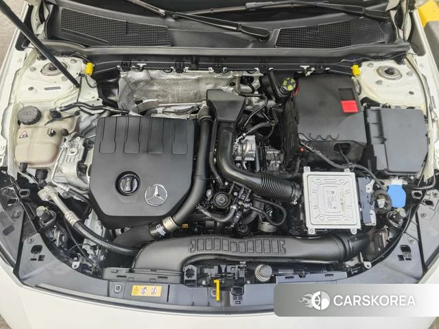 Mercedes-Benz CLA (import) 2021 Белый из Китая, фото 2