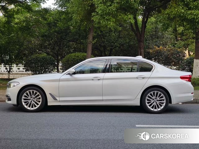 BMW 5 series 2019 Белый из Китая, фото 2