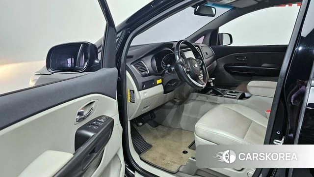 Kia The New Carnival 2019 Черный из Кореи, фото 2