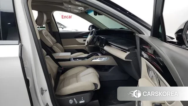 Lincoln Nautilus 2nd Generation 2024 Белый из Кореи, фото 2